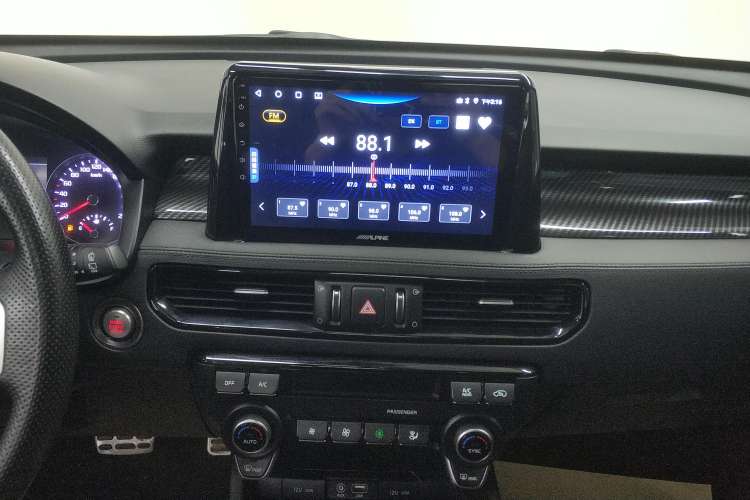 Used Kia KX7 2017 2.0T Automatic 4WD DLX 7-Seater