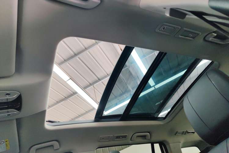 Used GAC Trumpchi GS8 2017 320T Two-Wheel Drive Luxury Smart Connectivity Version (7 Seats)