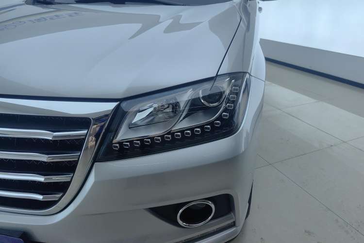 Used Haval H2 2016 Red Label 1.5T Manual Two-Wheel Drive Elite Model