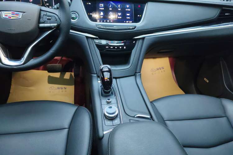 Used Cadillac XT6 2022 2.0T Six-Seater Four-Wheel-Drive Luxury Version
