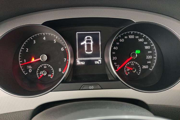 Used Volkswagen Golf Sportsvan 2019 200TSI Automatic C-HR Pure Version China VI Standard
