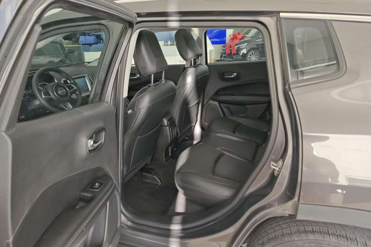 Used Jeep Compass 2017 200T Automatic Family Edition