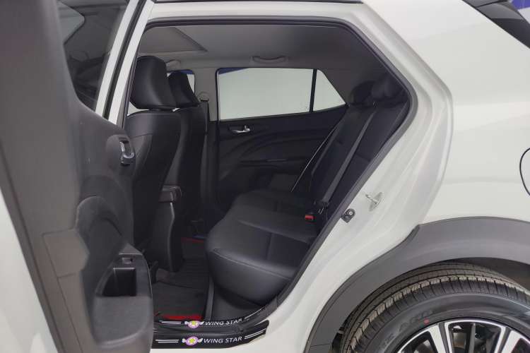 Used Kia kx1 Stonic 2021 1.4L CVT Sunroof Model