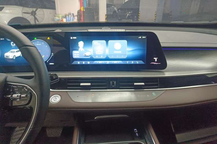 Used Chery Tiggo 8 PRO 2024 Champion Edition 390T Two-Wheel Drive Peak Version 5 Seats