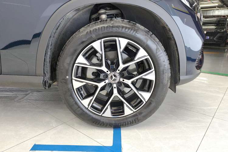 Used Mercedes-Benz GLC 2023 GLC 260 L 4MATIC Dynamic Edition 5-seater