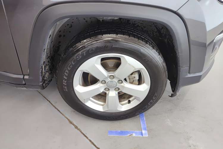 Used Jeep Compass 2019 220T Automatic Enjoyment Version
