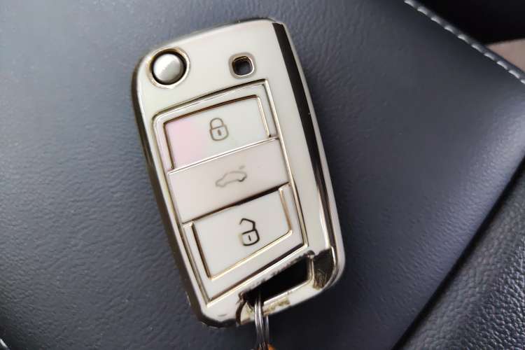 Used Volkswagen Tiguan L 2021 330TSI Automatic Two-Wheel Drive Smart Edition