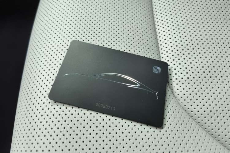 Used Xiaomi Auto SU7 2024 Four-Wheel Drive Ultra-Long Range Advanced Intelligent Driving Max Edition