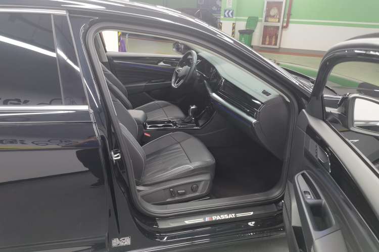 Used Volkswagen Passat 2022 330TSI Starry Luxury Edition