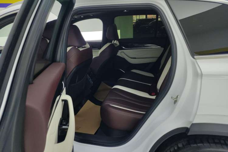 Used Geely Auto Monjaro L 2021 2.0TD DCT EVO Two-Wheel Drive Smart Luxury Version
