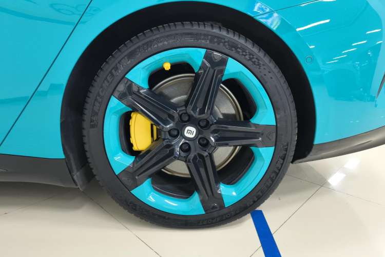 Used Xiaomi Auto SU7 2024 Four-Wheel Drive Ultra-Long Range Advanced Intelligent Driving Max Edition