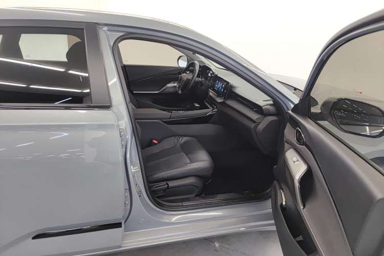 Used Baojun RC-5 2020 1.5T CVT Smart Shine Flagship Edition
