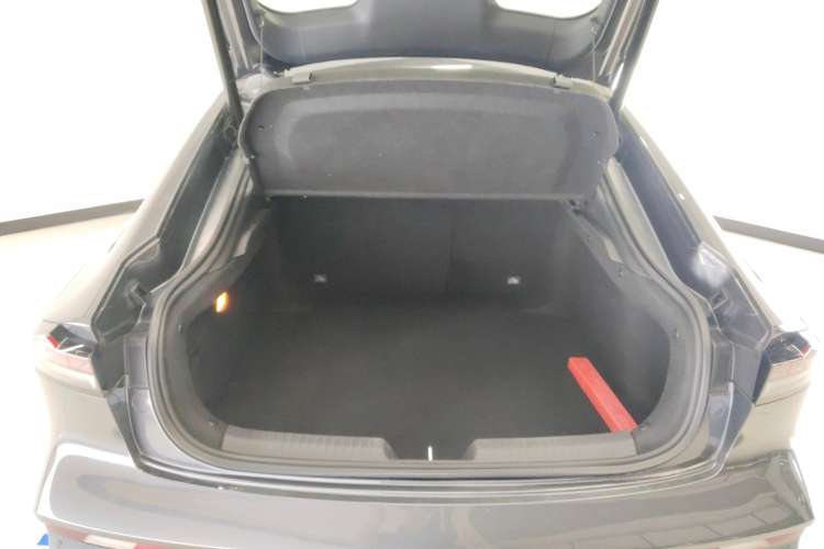 Used CHANGAN UNI-V iDD 2024 Blue Whale Smart Electric iDD 136km Luxury Model