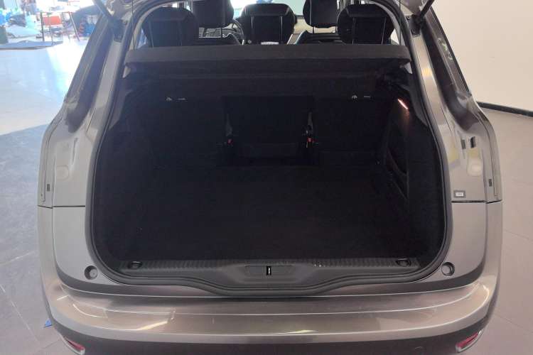 Used Citroen C4 Picasso 2015 1.6T Luxury 5-Seat Model
