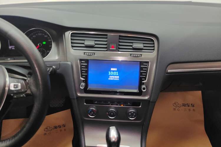 Used Volkswagen Golf 2016 230TSI Automatic Luxury Version