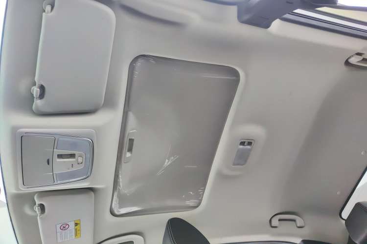 Used Venucia D60 2021 PLUS 1.6L XL CVT Yue Ling Edition
