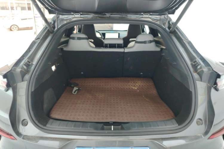 Used CHANGAN UNI-T 2023 Second-Generation 1.5T Prestige Model
