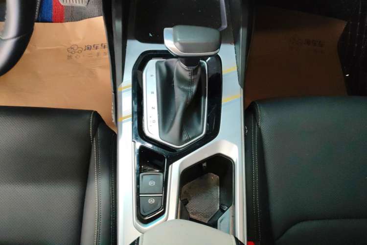 Used Geely Auto Emgrand L 2022 1.4T CVT Flagship Edition Gear Lever