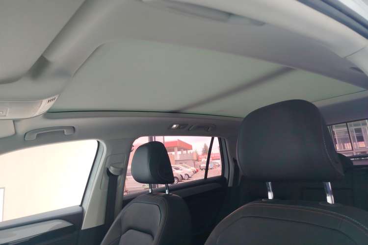 Used Volkswagen Tayron 2020 280TSI Two-Wheel Drive Luxury Connect Edition