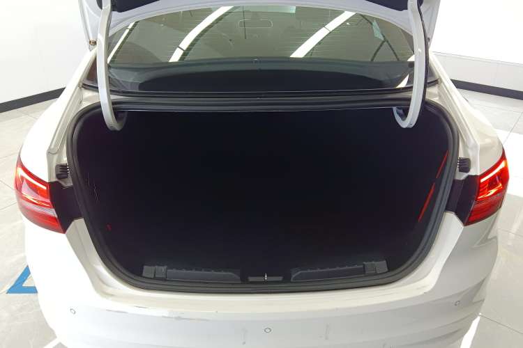 Used Ford Escort 2015 1.5L Automatic Fashion Model