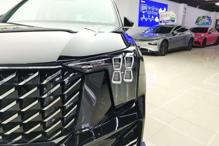 Used GAC Trumpchi GS8 2022 Linghang Series 2.0 TGDI Two-Wheel-Drive Luxury Smart Connectivity Version (7 Seats)