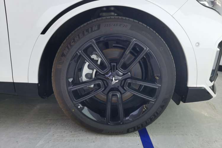 Used VOYAH FREE 2024 Ultra-Long Range Intelligent Driving Version
