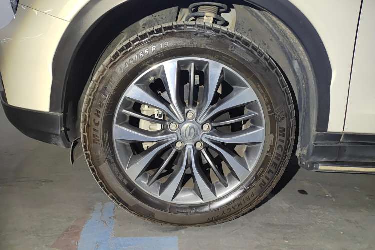 Used GAC Trumpchi GS8 2019 390T Two-Wheel Drive Luxury Smart Connectivity Version (7 Seats) Left Rear Wheel Hub