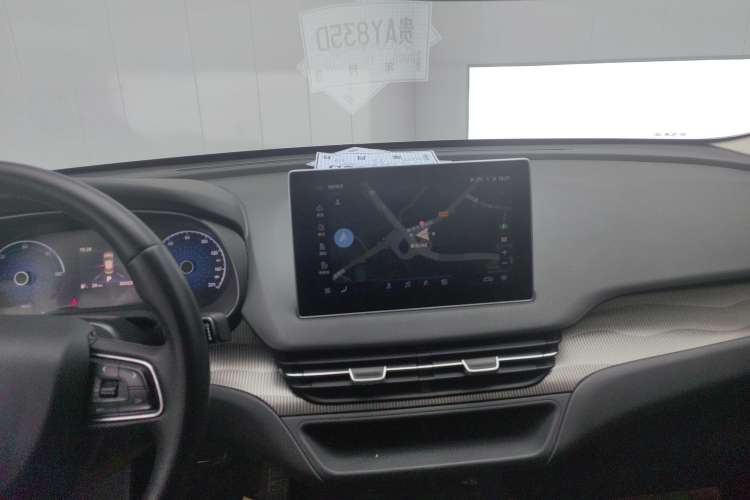 Used Hongqi E-QM5 2022 431 km Charge & Enjoy Edition