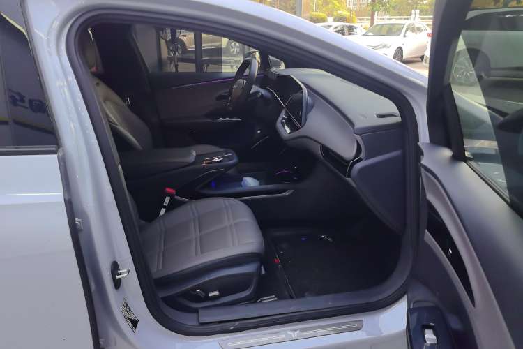 Used Hongqi EH7 2024 690 Pro