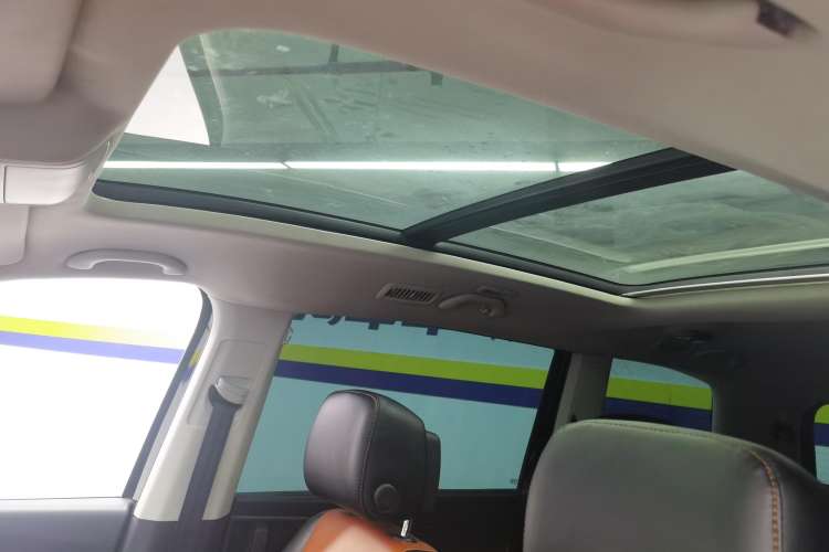 Used Volkswagen Sharan 2015 1.8TSI Comfort Model
