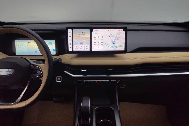 Used Geely Auto Haoyue L 2023 2.0T DCT Flagship Version
