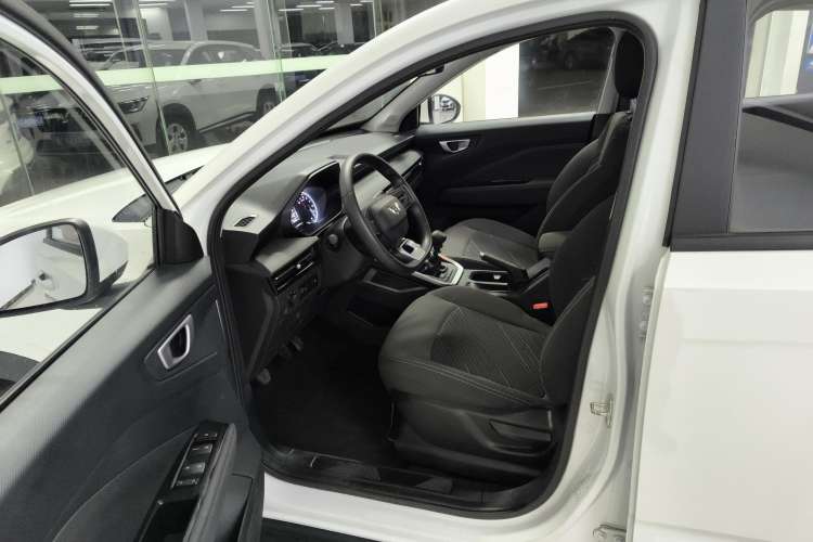 Used Wuling Alvez 2022 1.5L Manual Free-Style Model Left Front Seat