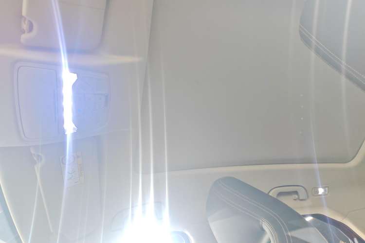 Used Bestune T77 2019 Facelift 230 TID Automatic Luxury Version China V Emission Standard
