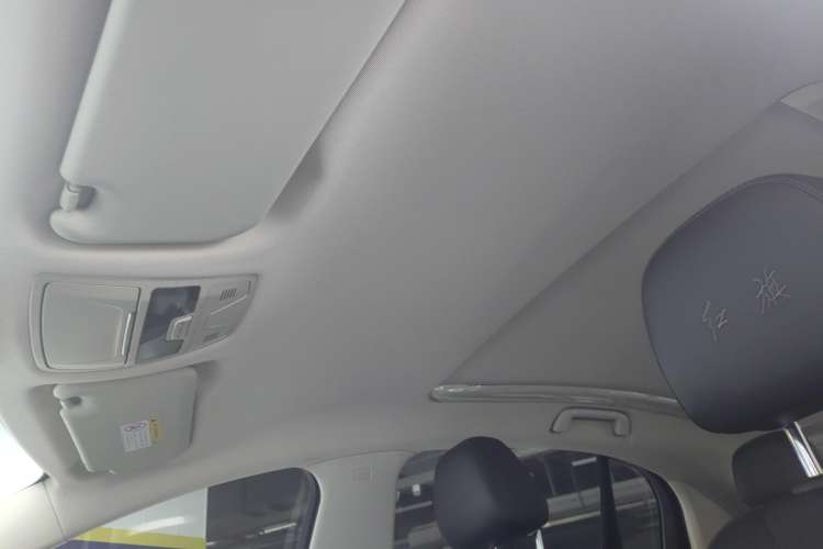 Used Hongqi E-QM5 2022 431 km Charge & Enjoy Edition