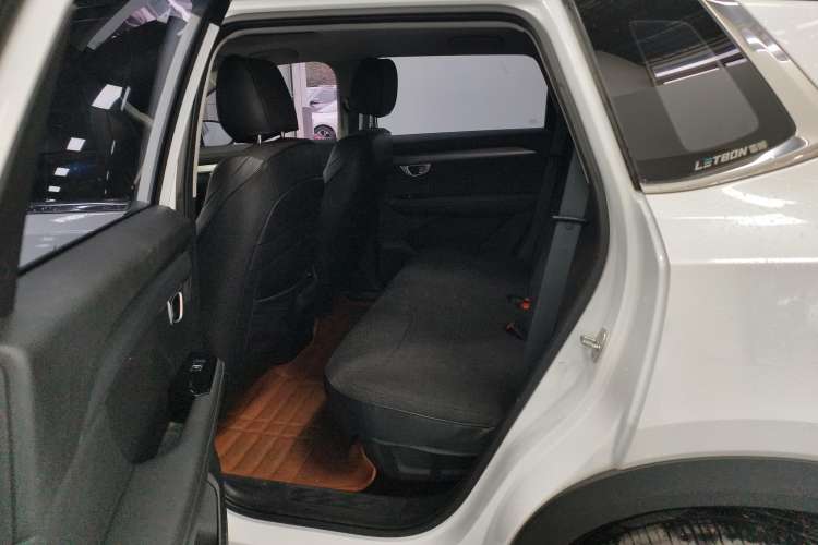 Used Wuling Asta 2022 2.0L DHT Electric-Speed Version