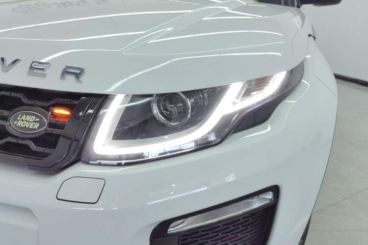 Used Land Rover Range Rover Evoque 2018 240PS PURE Style Edition