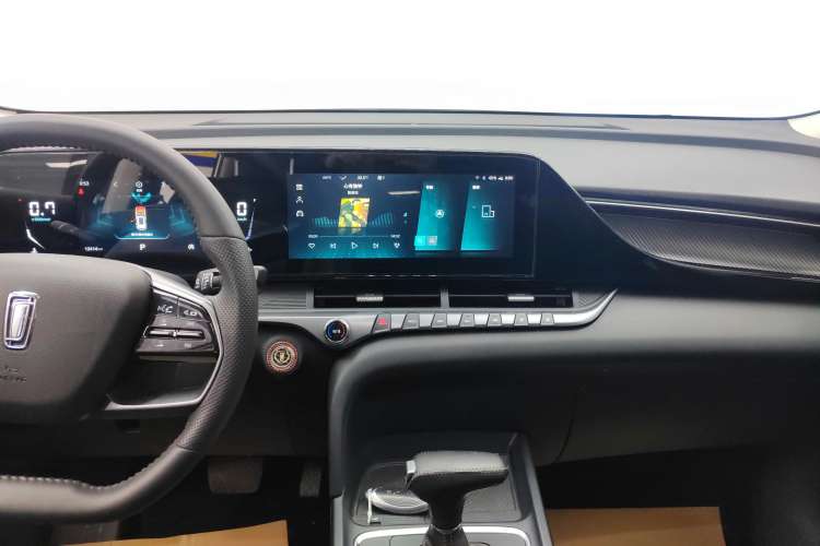 Used Bestune T55 2022 1.5T Automatic Leap Edition Audio And AC Panel