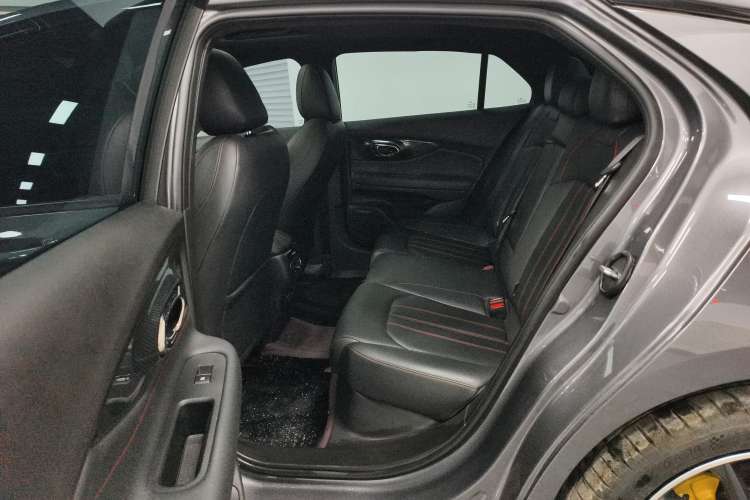 Used GAC Trumpchi EMPOW 2023 270T DCT J16 Version