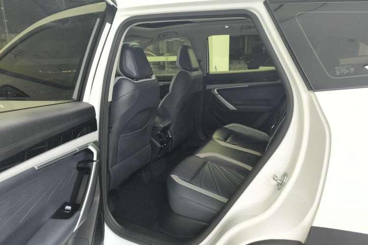 Used Geely Auto FX11 2023 1.5TD DCT Glory Edition
