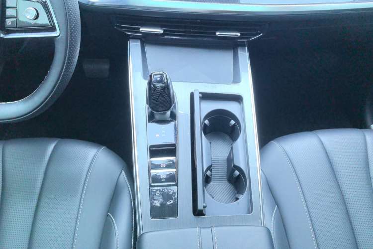 Used Roewe RX5 MAX 2022 1.5T Automatic Zhiwei Prestige Edition