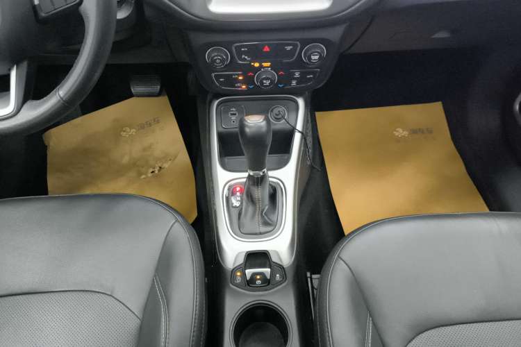 Used Jeep Compass 2017 200T Automatic Family Edition
