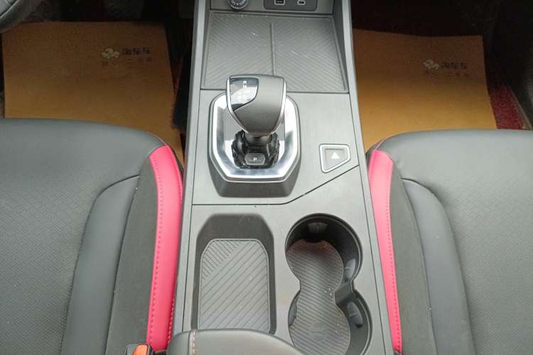 Used JETOUR Dashing 2023 1.5T DCT Starlight Shine Pro Edition
