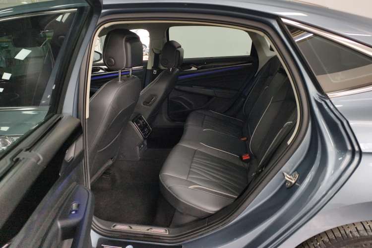 Used Volkswagen Passat 2022 330TSI Starry Luxury Edition
