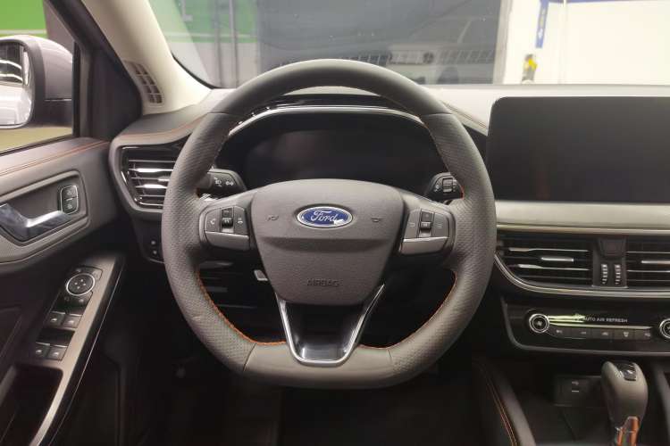 Used Ford Focus 2022 Sedan EcoBoost 180 Automatic Performance Edition