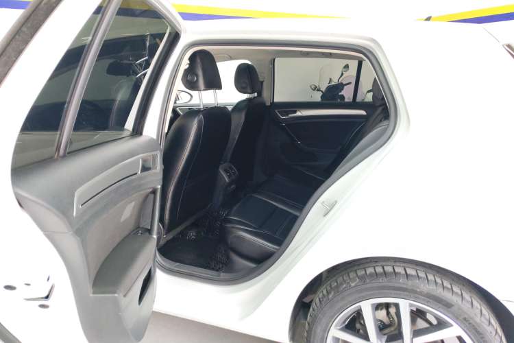 Used Volkswagen Golf 2020 200TSI DSG Comfortable and Ambitious Edition