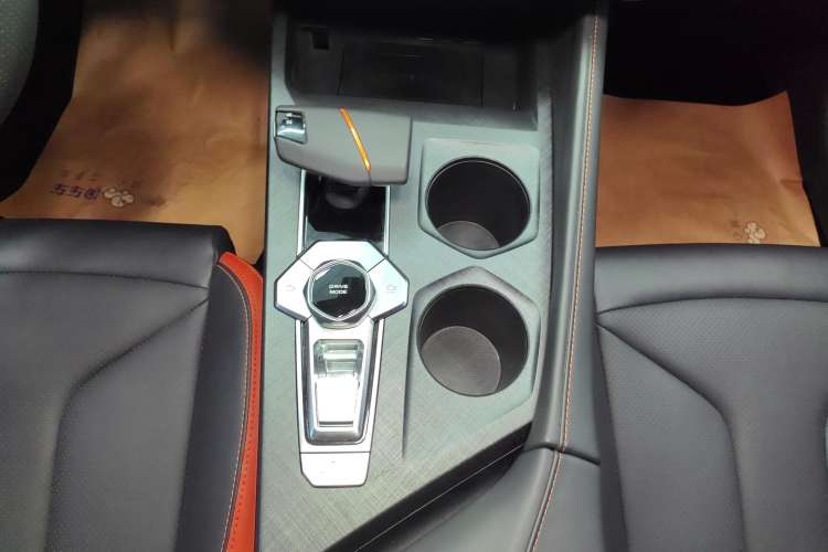 Used Changan UNI-V 2023 1.5T Prestige Model
