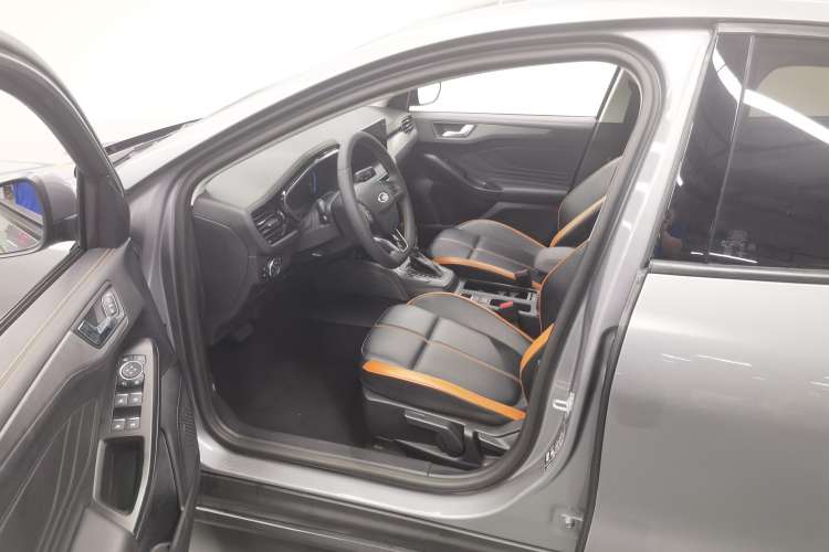 Used Ford Focus 2022 Sedan EcoBoost 180 Automatic Performance Edition