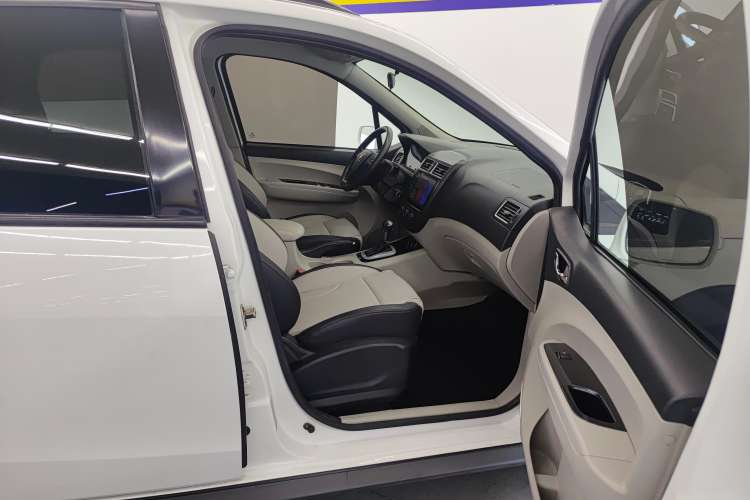 Used FORTHING Joyear XV 2016 1.6L CVT Comfort Model