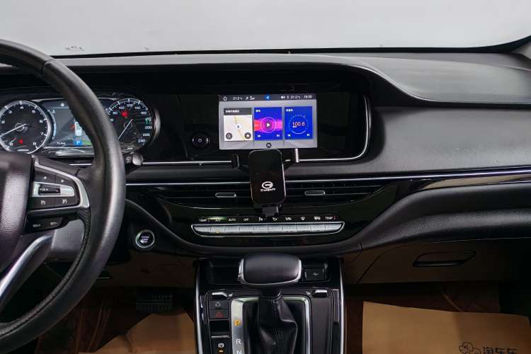 Used GAC Trumpchi M6 2021 270T DCT Luxury Edition (6-seater)