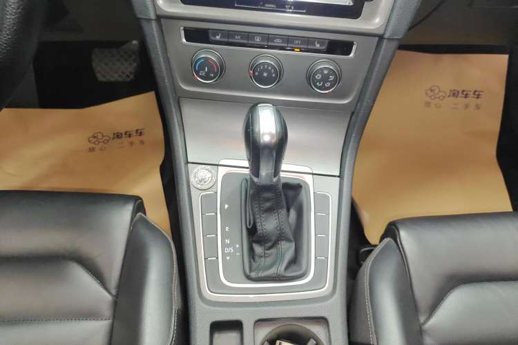 Used Volkswagen Golf 2016 230TSI Automatic Luxury Version